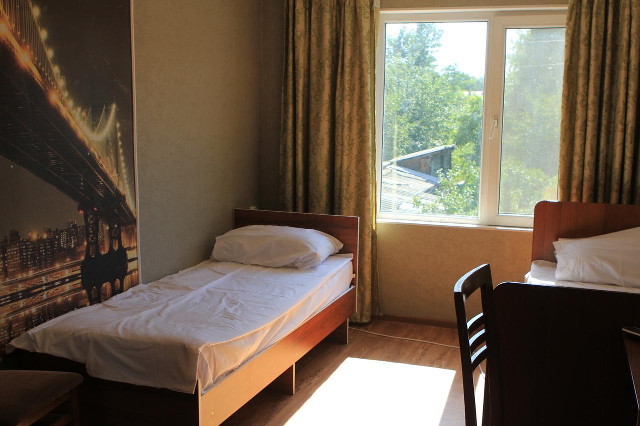 Holiday Hostel House Bișkek Exterior foto